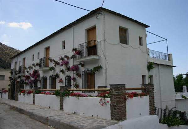 Hostal Rural Las Terrazas De La Alpujarra Бубион Экстерьер фото